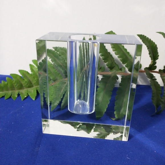 Acrylic Vase Urban Trendy 4.5" x 4" - Picture 1 of 9